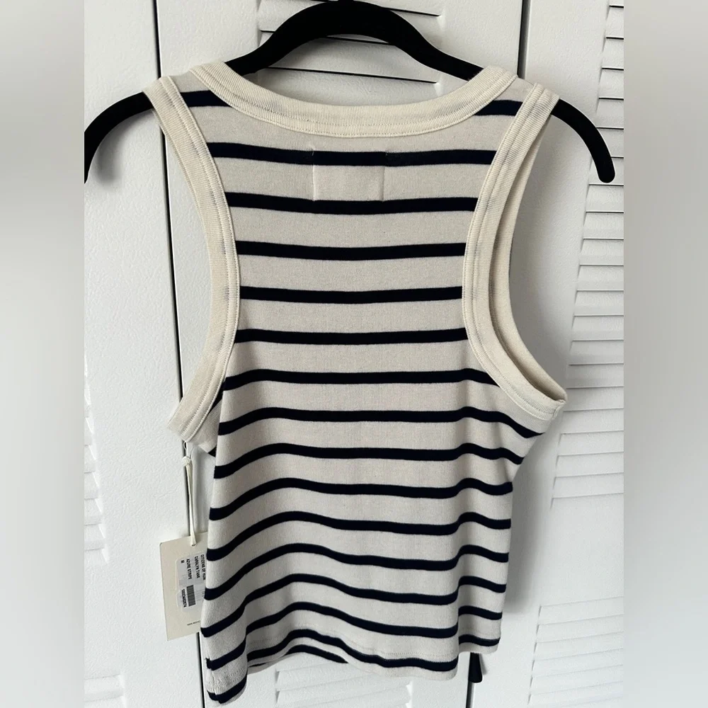 Citizens of Humanity Caralyn Tank
In Azure Stripe NWT - Picture 6 of 10
